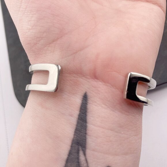 VINTAGE Silver tone metal open triangle design cuff bracelet 70s 80s jewelry - Picture 8 of 8